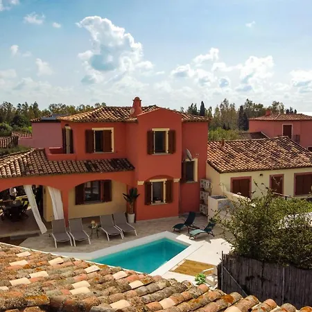 Villa Maria favolosa piscina di nuova costruzione-3